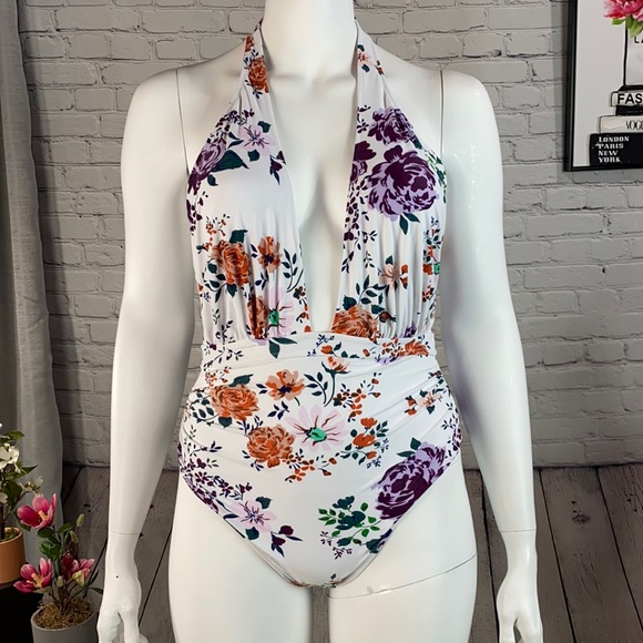 Cupshe Other - NWT: Cupshe White Floral 1pc Swimsuit Size: XL